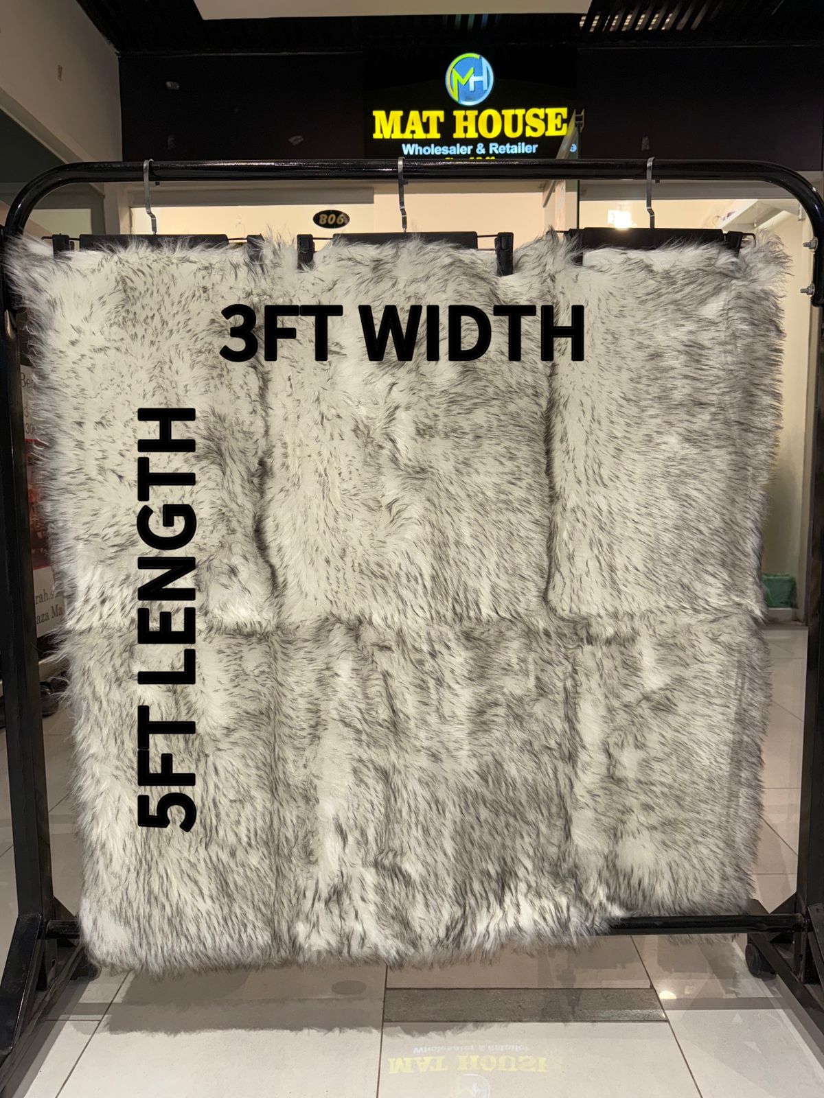 Sheep Fur Rug/Centerpiece 5x3 Ft