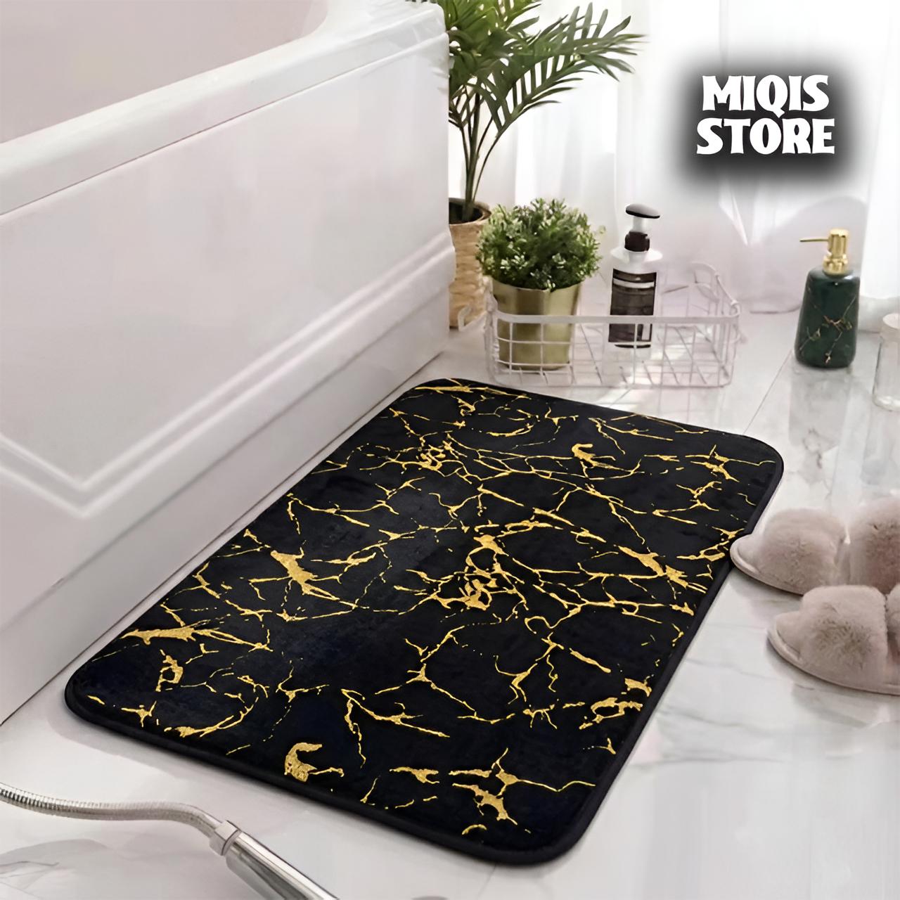 Luxurious Comfort Gold Stripe Faux Rabbit Fur Mat (Medium Black)