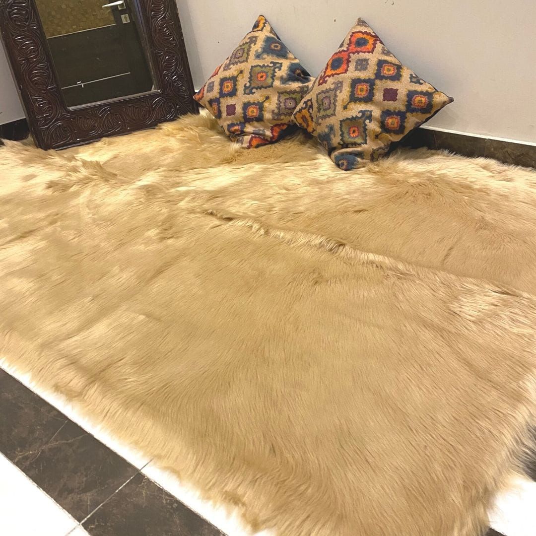 Sheep Fur Rug/Centerpiece 5x3 Ft